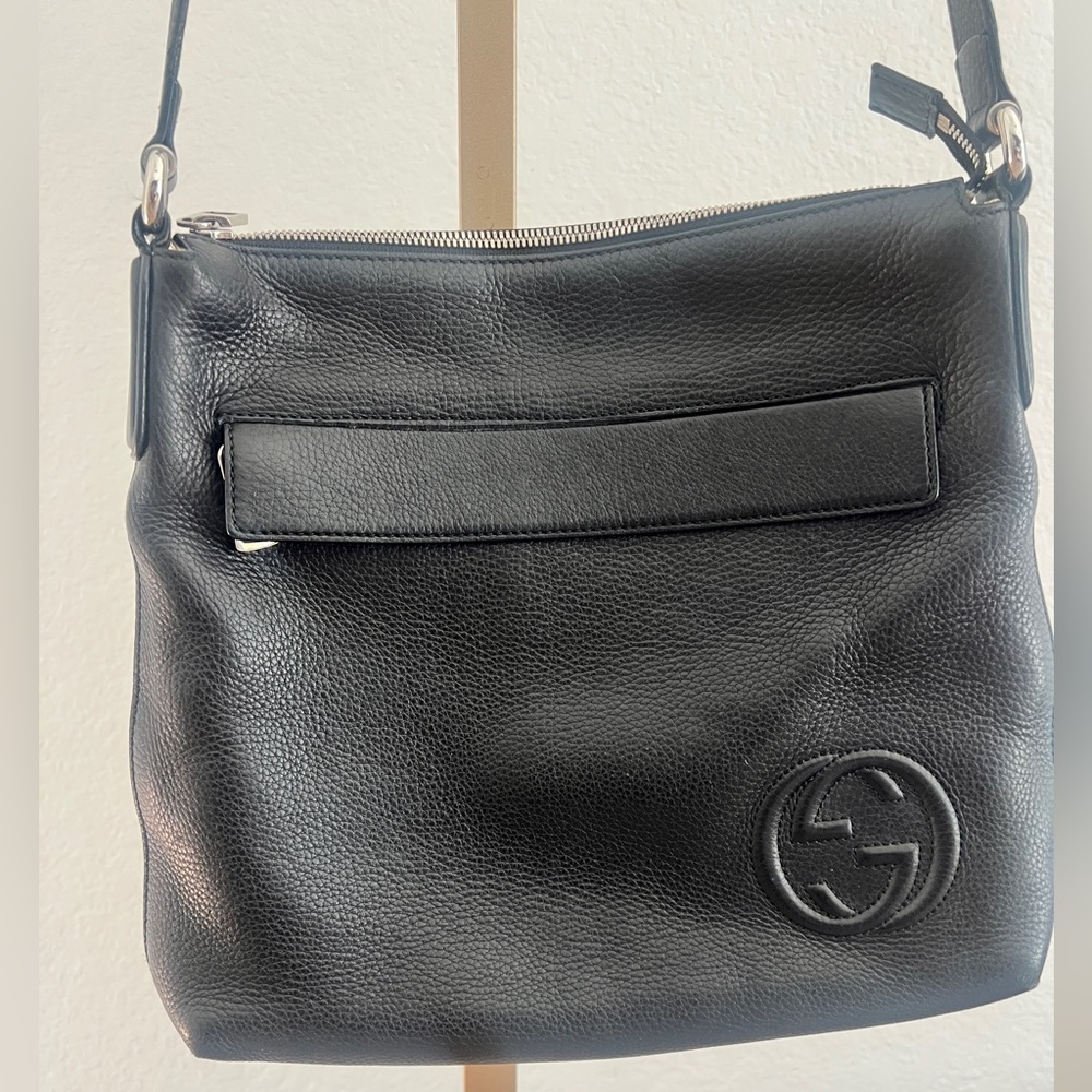 SOLD. Gucci Medium Soho Messenger Bag - Picture 2 of 16